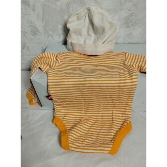 Baby's First Thanksgiving 2piece Set You get A Hat and a Long Sleeve Onesie 0-3 - Picture 3 of 6